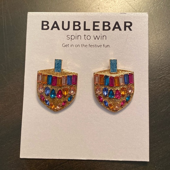 NWT! BaubleBar Dreidel “Spin & Win" Hanukkah Holiday Stud Earrings - Picture 1 of 3